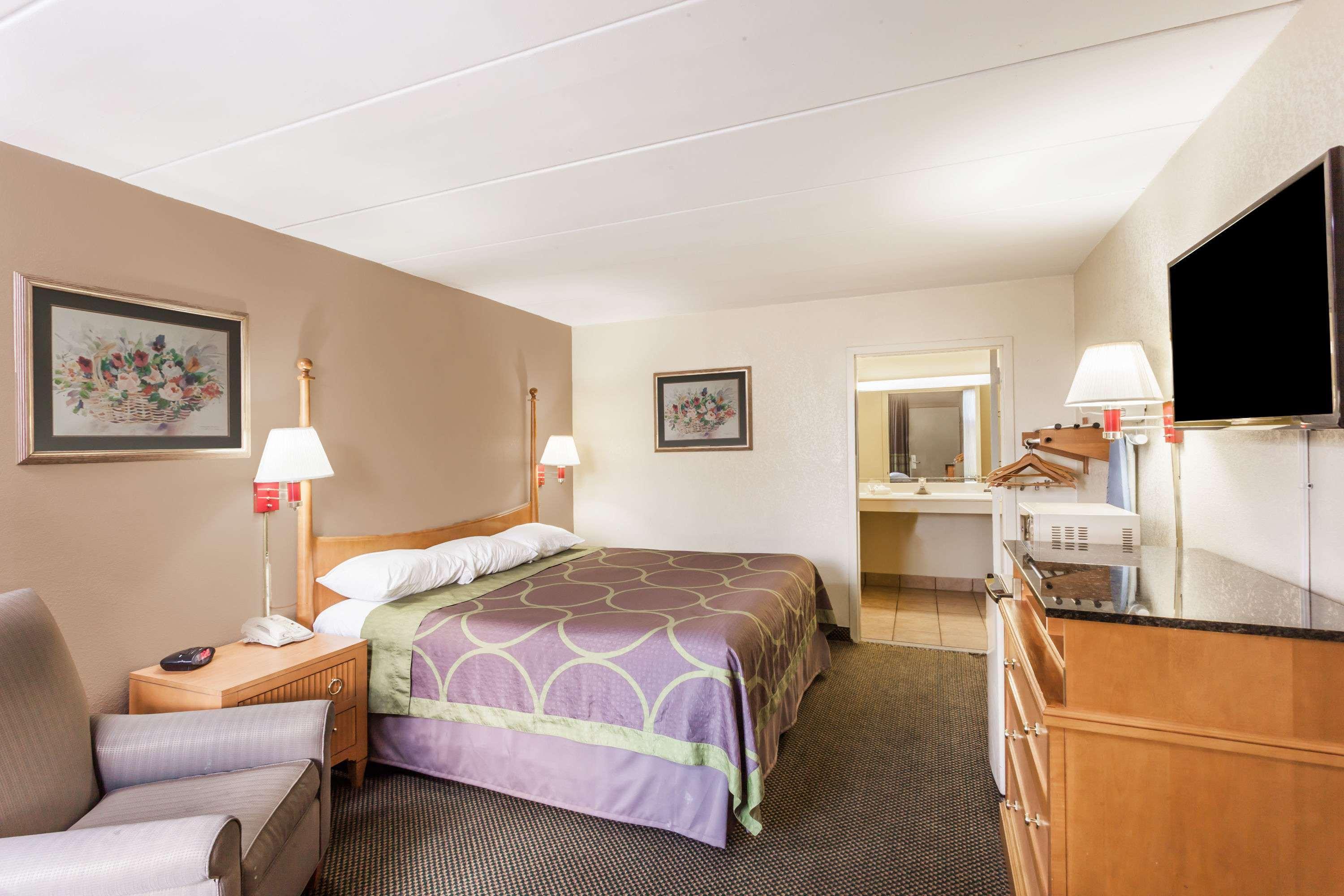 ซูเปอร์ 8 บาย วินด์แฮม มานาสซาส Hotel มานาสซัส ภายนอก รูปภาพ
